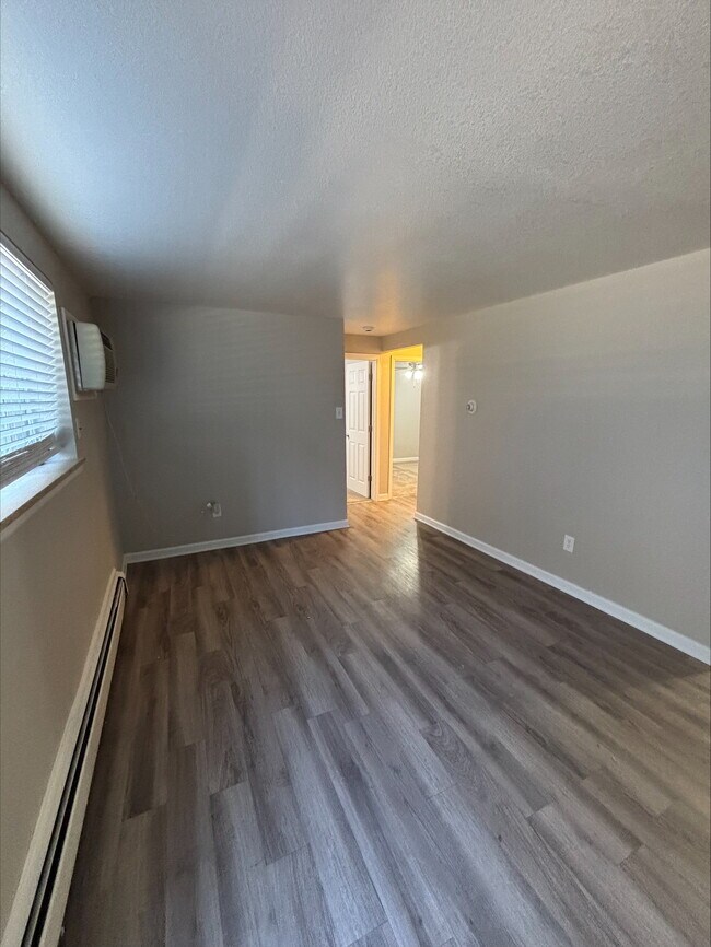 Elms Apartments - Elms Apartments