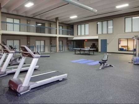 Fotografía del edificio - E Street Flats - Student Housing