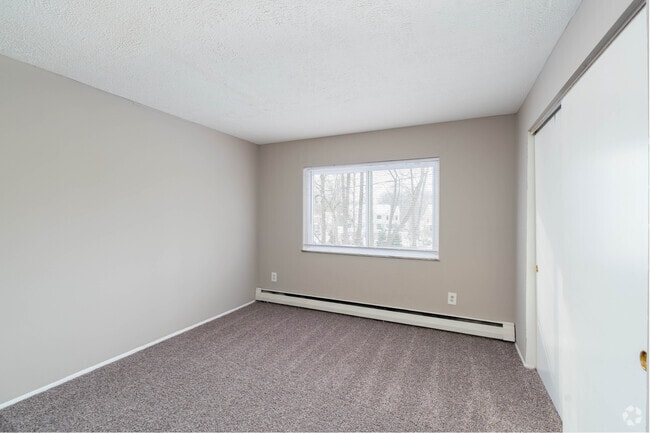 1BR,1BA - 554SF -Bedroom