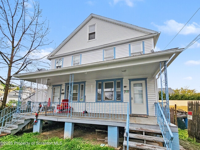 Building Photo - 109 Penn St
