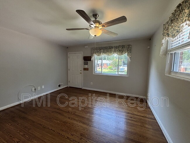 Photo - 4706 Red Fox Rd