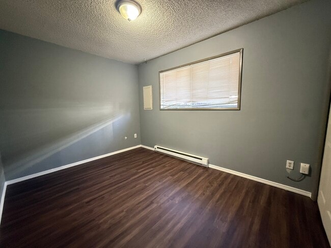 Photo - 4323 N Commercial Ave Unidad 4323