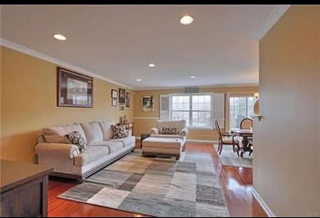 Photo - 1020 Vanguard Dr