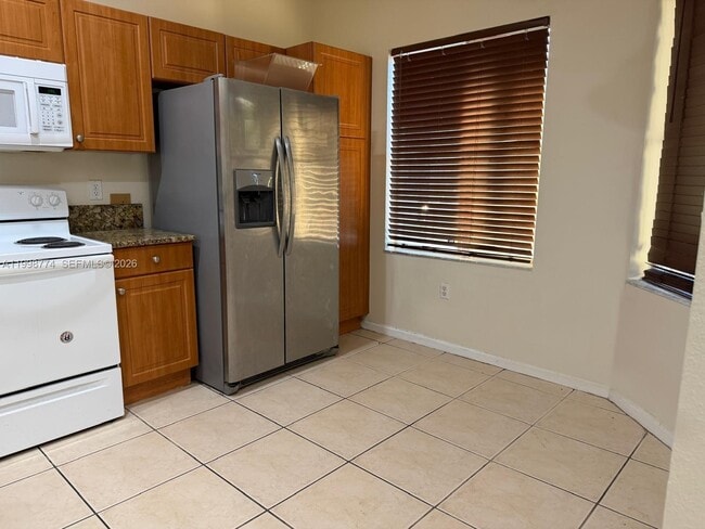 Photo - 8246 SW 27th St