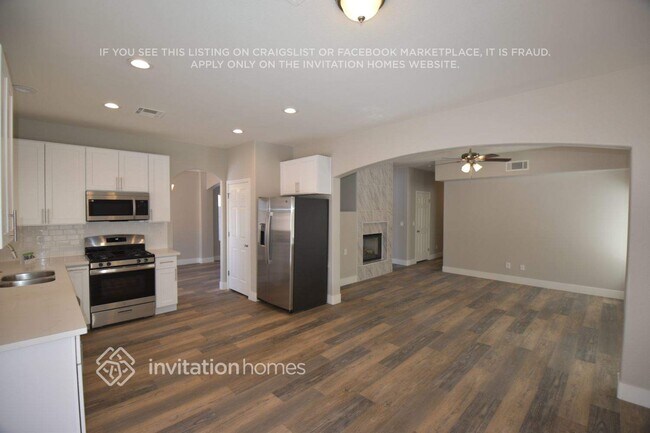 Photo - 3933 Country Lights St