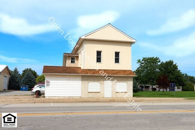 Building Photo - 255 S Wayne St Unit Apt 201