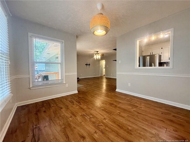 Photo - 146 Greentree Dr