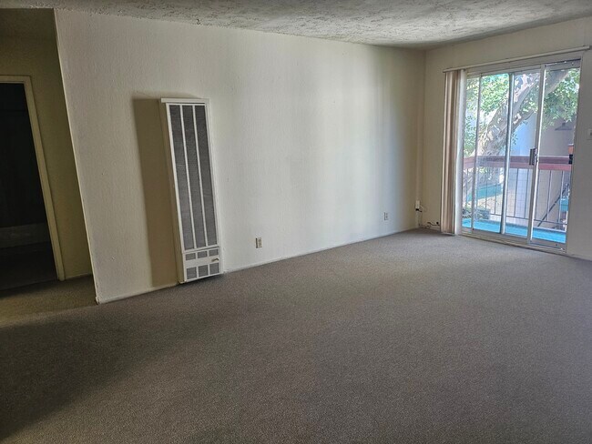 Photo - Redwood Green Apartments