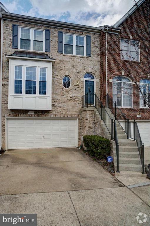 Building Photo - 9408 Regency Crest Dr Rental