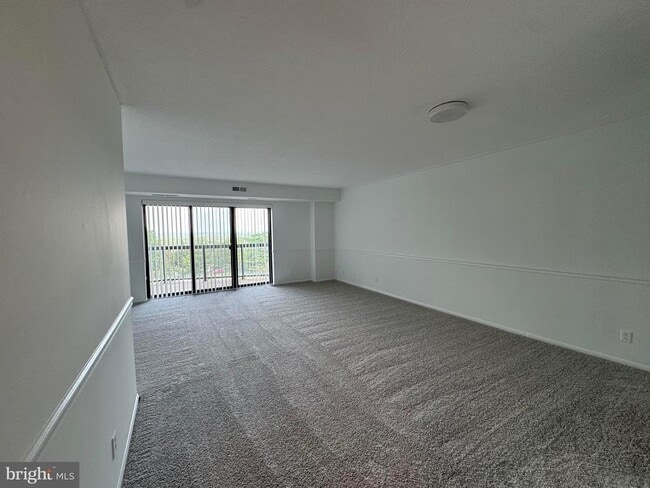 Photo - 8350 Greensboro Dr Unit 402