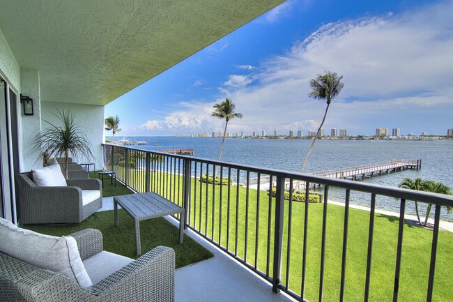 Photo - 3040 Lake Shore Dr Unit 305