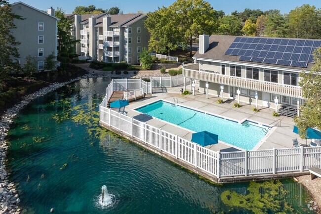 Photo - Bonhomme Village