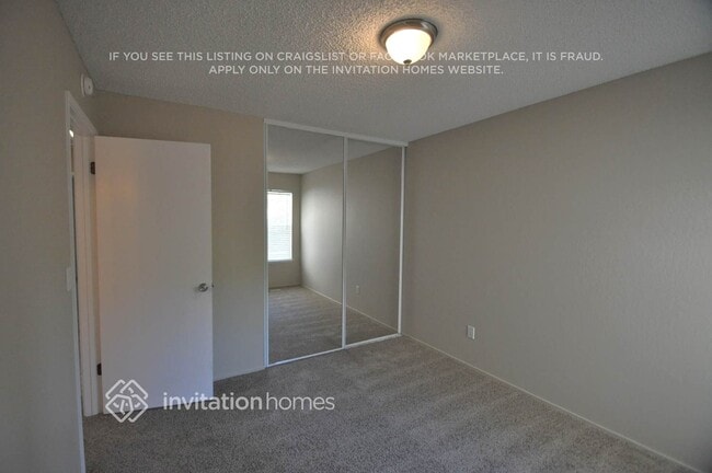 Photo - 2425 Grimsby Dr