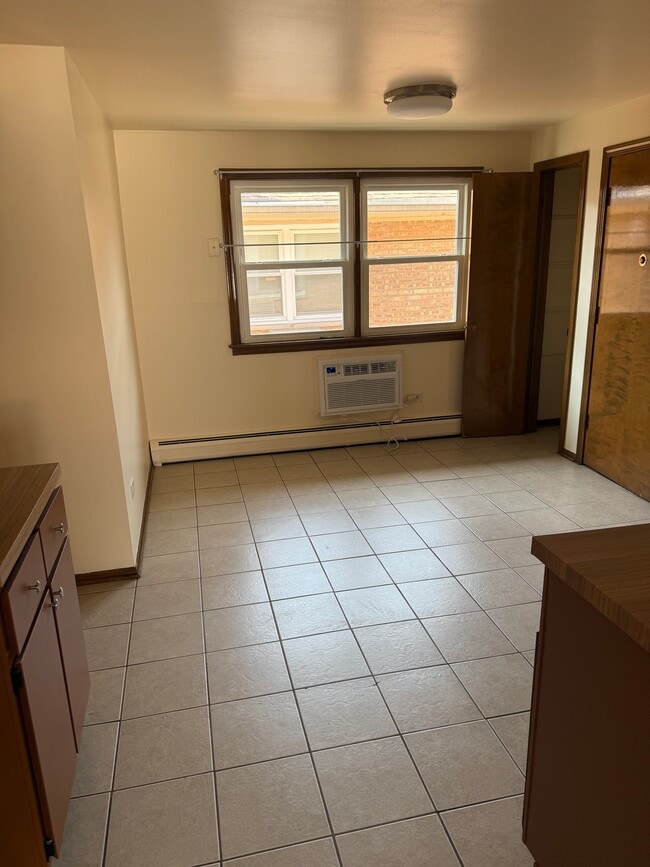 Photo - 3607 W 120th St Unit Apt 2S