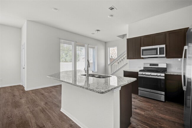 Photo - 416 Magnolia Ln