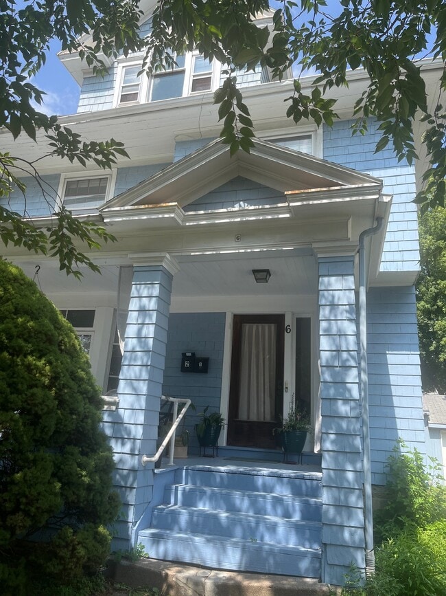 Photo - 6 Hinsdale St Unit 2