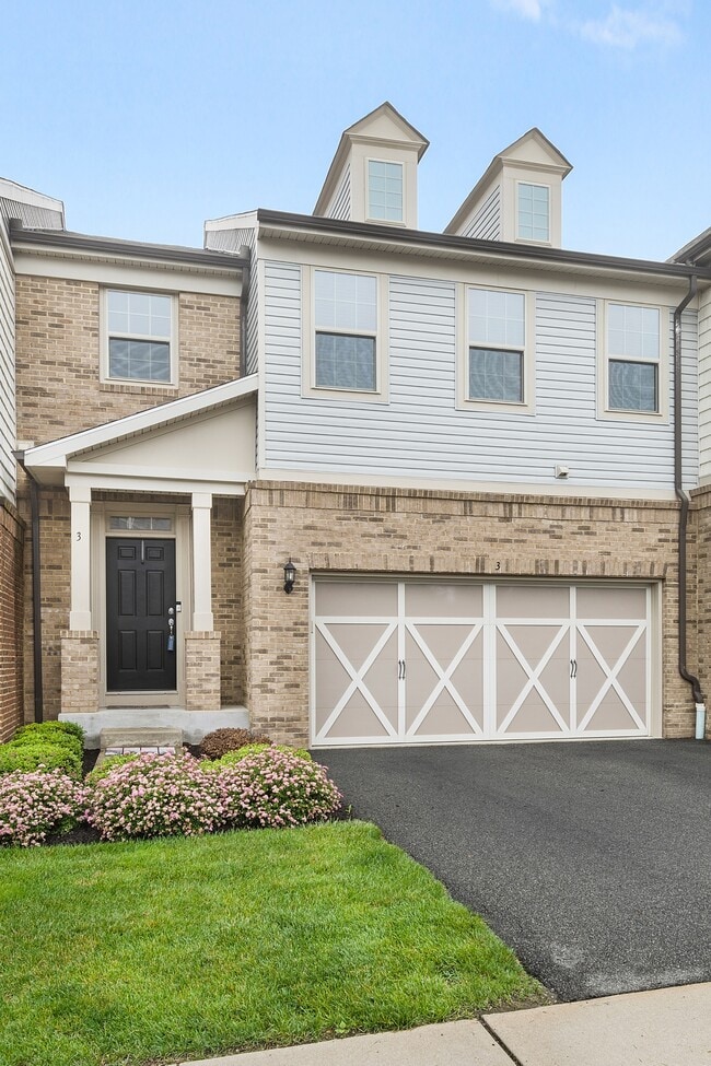 Photo - 3 Albert Ct Townhome