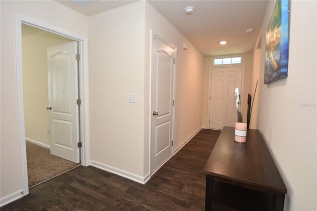 Photo - 27 Grand Par Ct