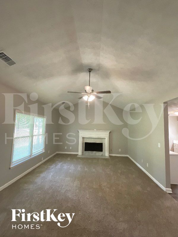 Photo - 838 E Marable St