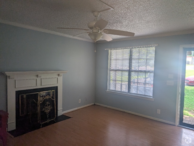 Building Photo - 3155 Trails End Ln Unit 3155 Rental