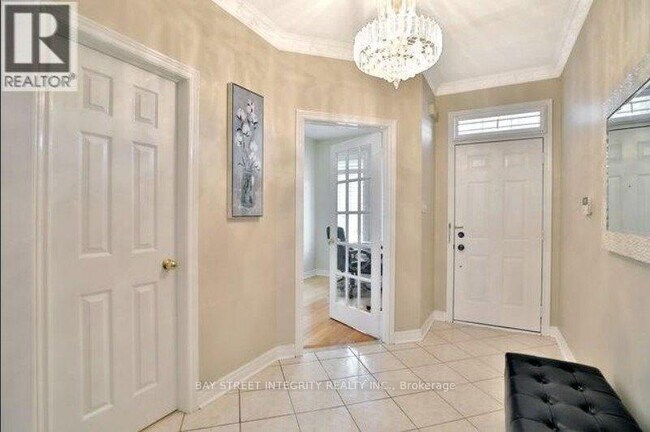 Photo - 1383 Liverpool St