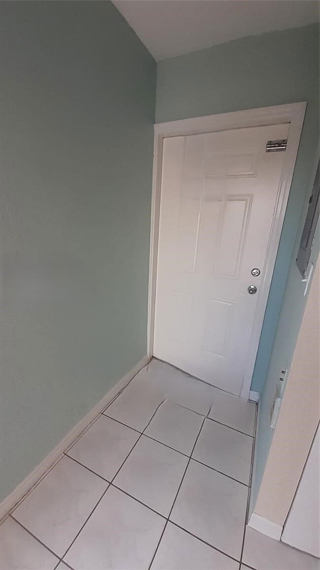 Photo - 7640 NW 182nd Terrace