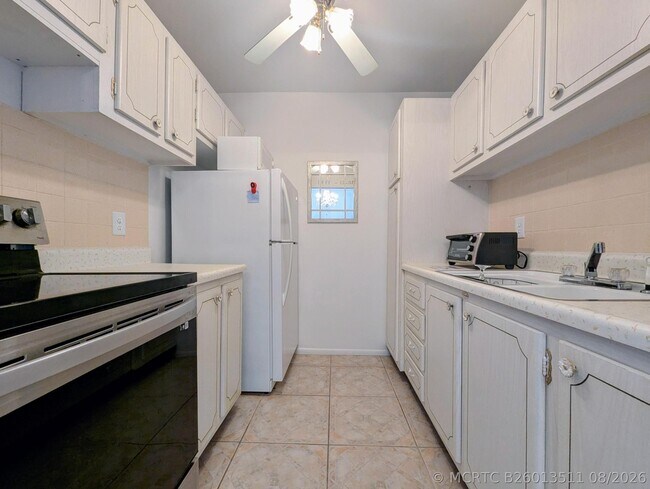 131 Doolen Ct Unit 303