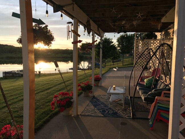 Photo - 10683 Linden Dr NW Unit 1