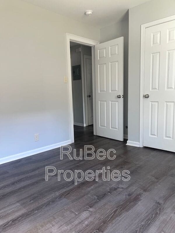 Photo - 1025 Holland Ave Unidad B