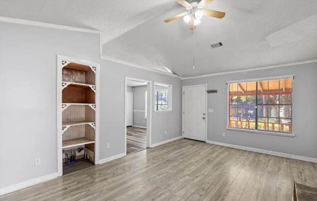 Photo - 991 Brandon Hill Way