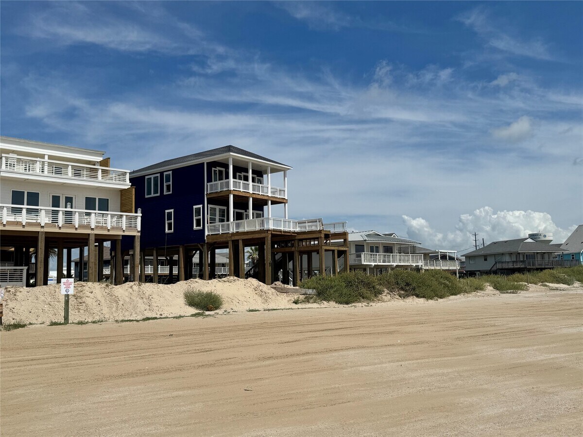 Photo - 16728 West Beach House