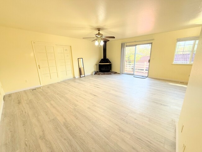 Photo - 282 W St Charles St