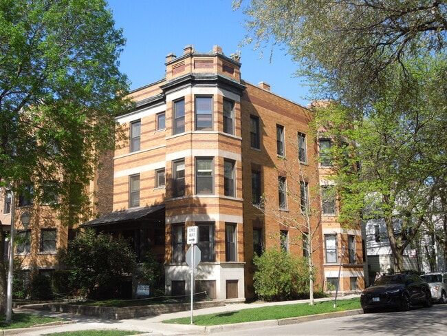 Building Photo - 3501 N Janssen Ave