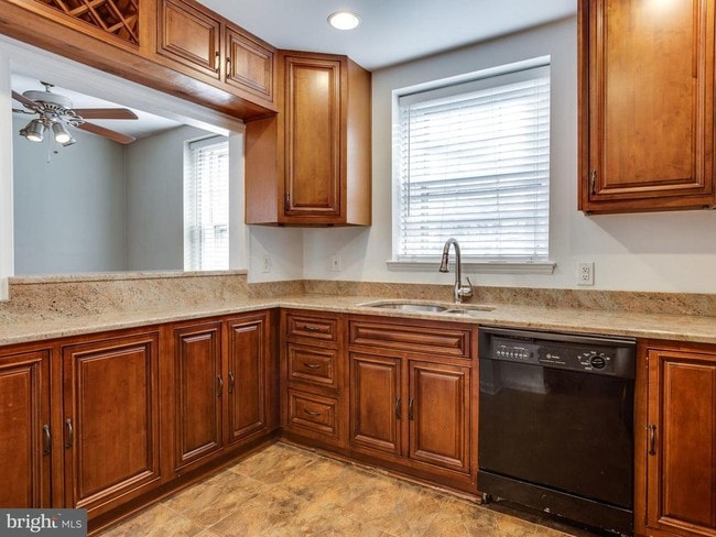 Photo - 3650 39th St NW Unidad 517