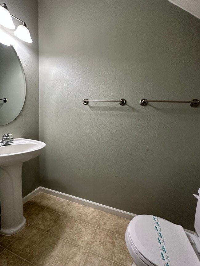 Photo - 1573 NW Challis Pl