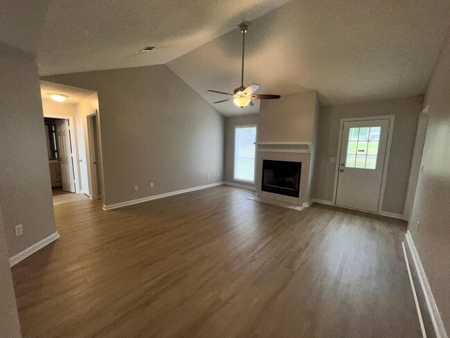 6048 Buxton Dr
