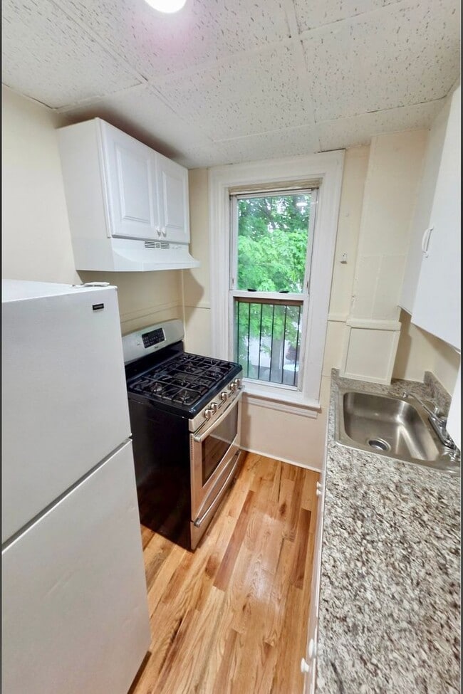 Photo - 47 Montgomery St Unit #2R