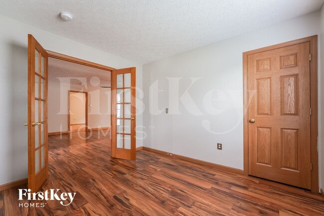 Photo - 426 Flat River St