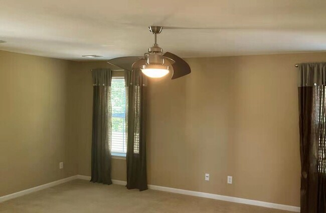 Photo - 3Bed/2.5Bath 2688 sq ft home located in Stonington
