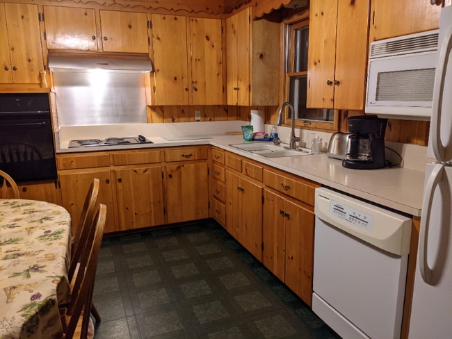 Photo - 9885 Fountain Rd