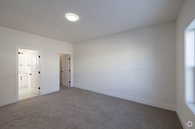 2 BR, 2 BA with garage Upstairs Unit