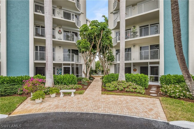 Photo - 1300 Gulf Shore Blvd N Condominio Unidad 304