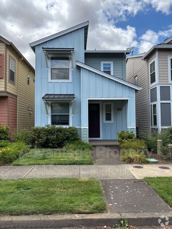 Building Photo - 3116 SE Everglade St Rental