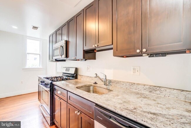Photo - 3625 16th St NW Unidad 302