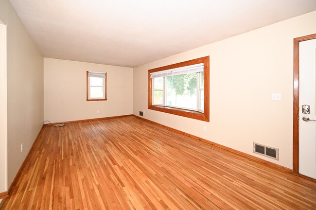 Photo - 2502 24th Ave NW