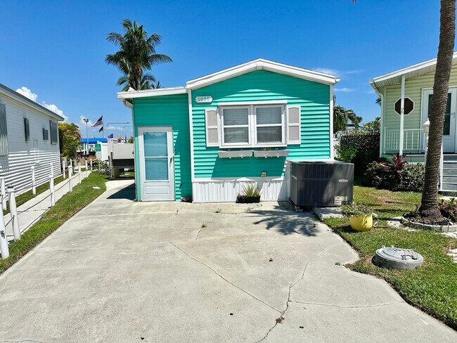 Photo - 294 Nettles Blvd Unidad SI ID1537512P