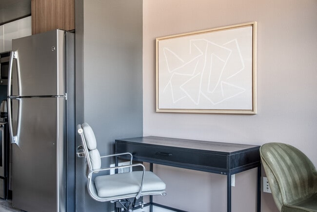 Photo - 1530 Belmont Ave Unidad FL2-ID3384A