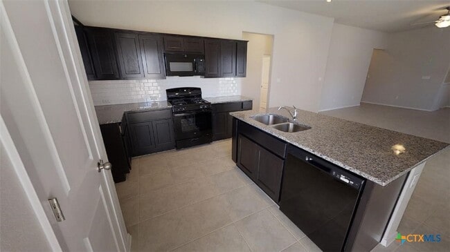 Photo - 185 Heather Glen Way