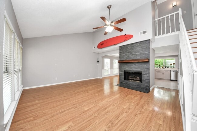 Photo - 15110 McConn St House