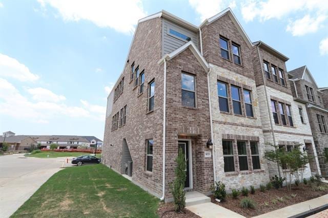 Photo - 833 Tennessee Dr